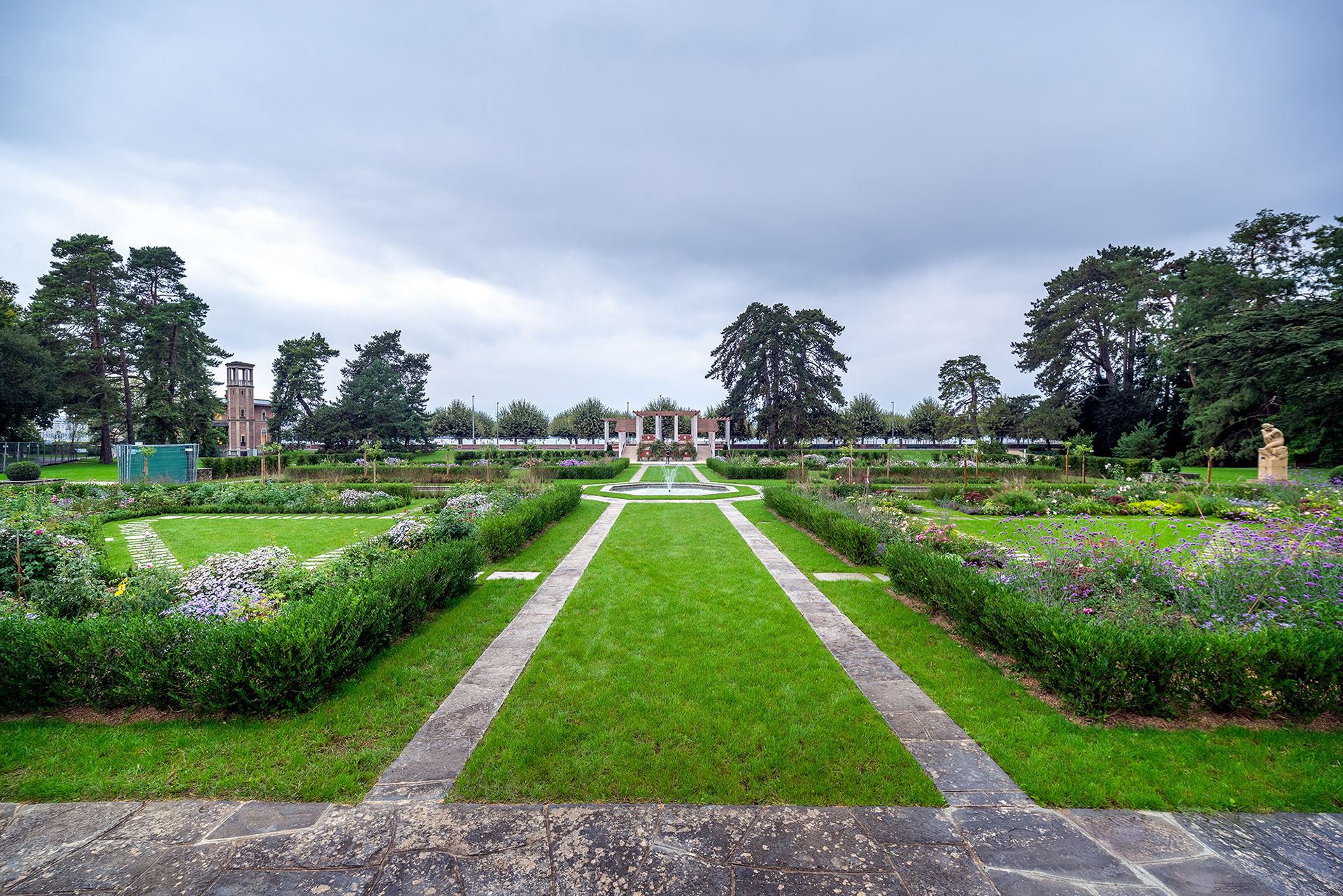 massif-vivaces-floraison-roseraie-jardin-parc-La-Grange-Genève-aménagement-espace-public