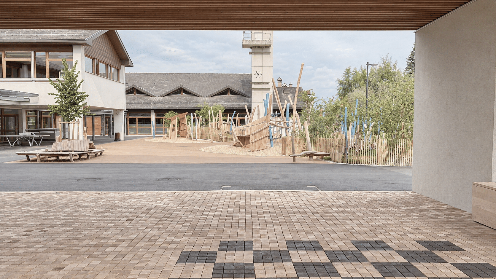 Préau de l’école d’Anières: élaboration du projet en atelier participatif